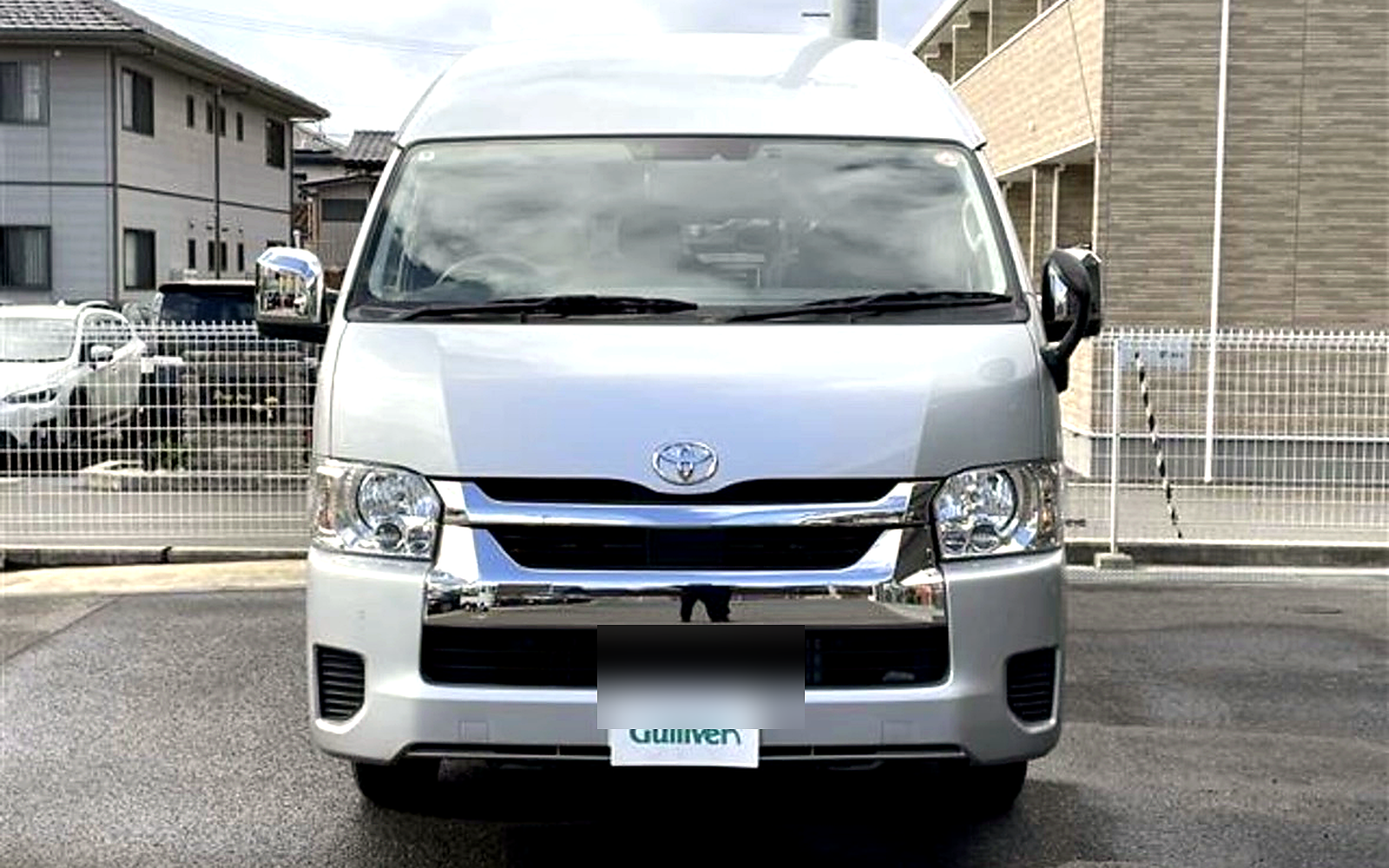 10座 Toyota Hiace 海獅外觀